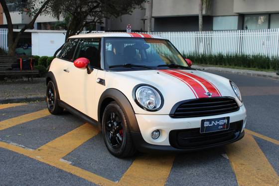 MINI ONE 1.6 16V GASOLINA 2P AUTOMÁTICO MINI ONE 1.6 16V GASOLINA 2P AUTOMÁTICO
